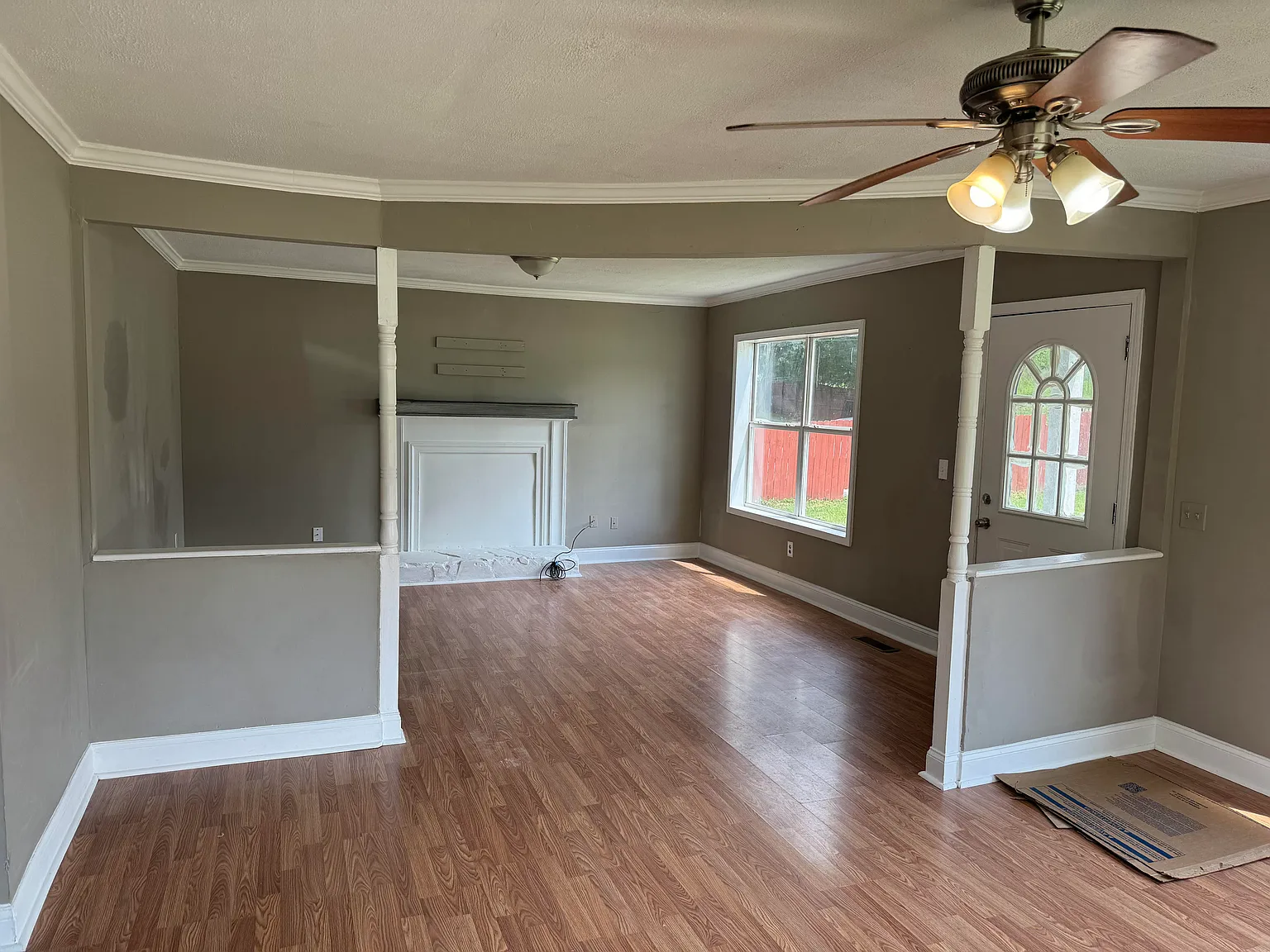 3 bed, 960 sqft, $1,600 — Photo 3