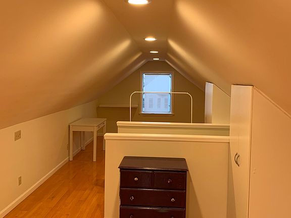 3rd image of 576 5th Ave