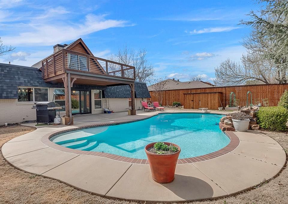 1st image of 309 E Platt Dr