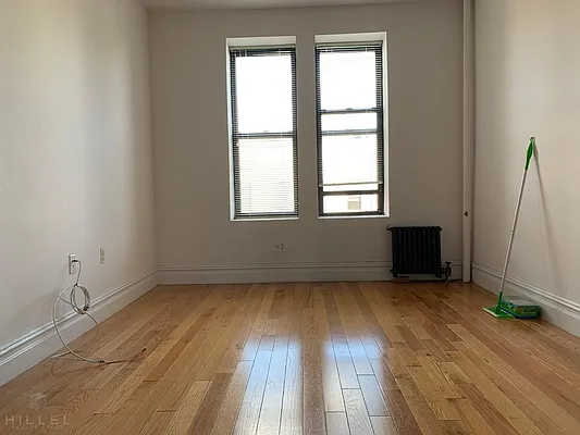 Rented by Hillel Realty Group | media 12