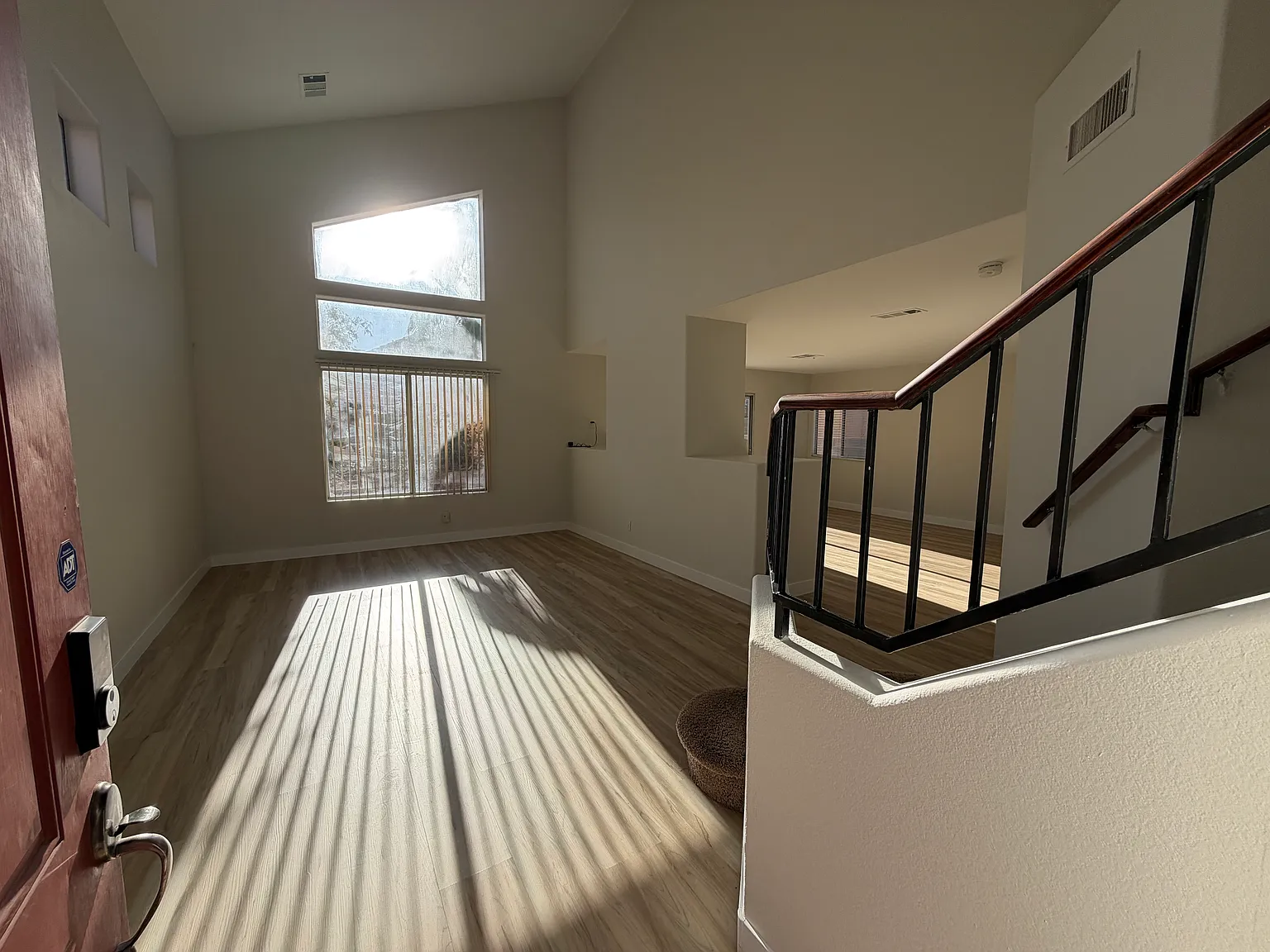 3 bed, 1564 sqft, $2,195 — Photo 4