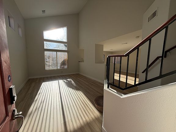 4th image of 4537 Switchback St