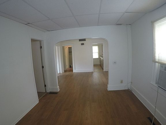 3rd image of 224 S Grant St #6B-3Ba-2150Sqft