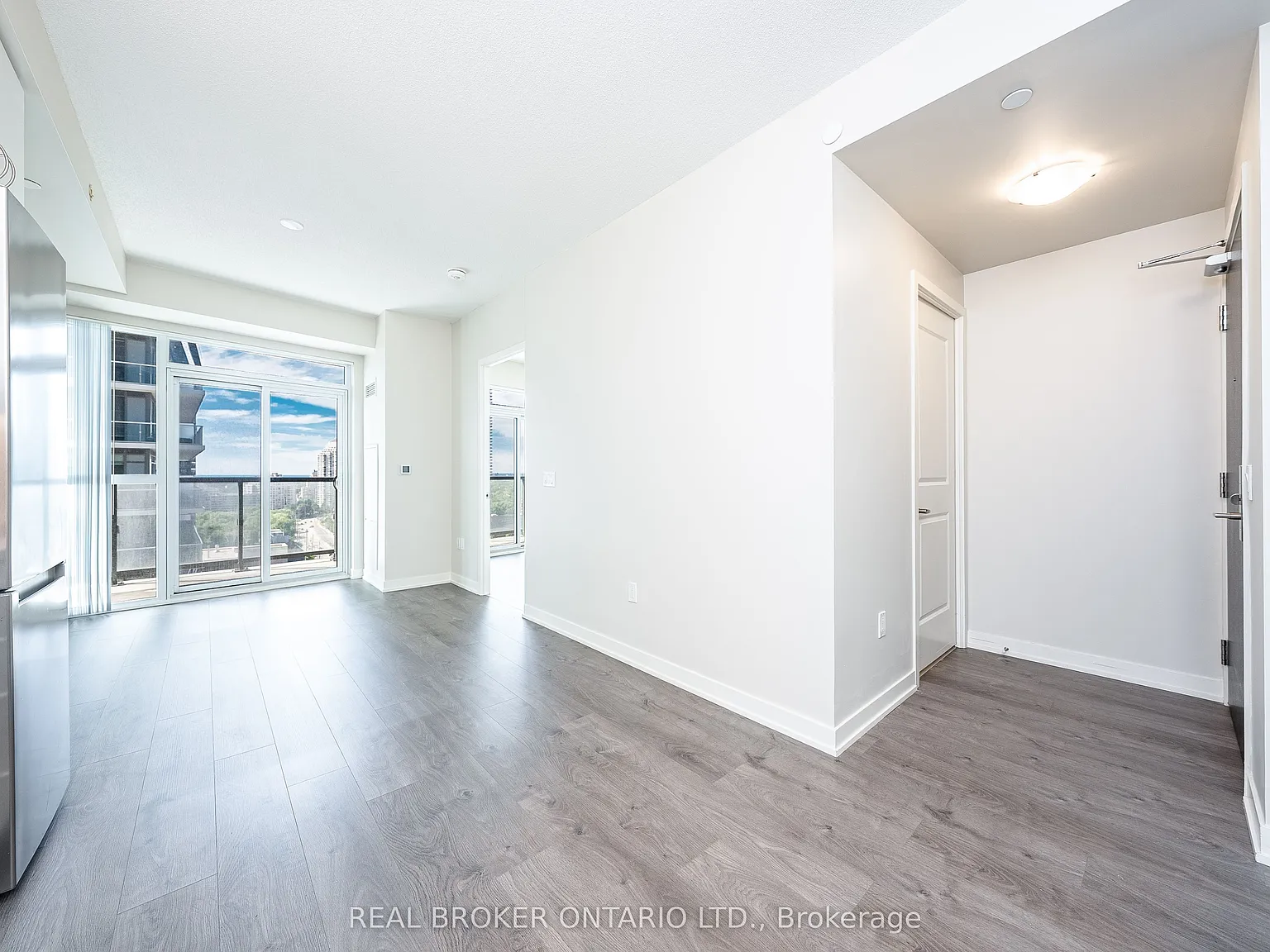 2 bed, $2,200 — Photo 4