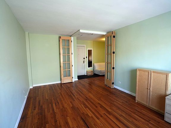 3rd image of 64-35 Yellowstone Blvd #3R