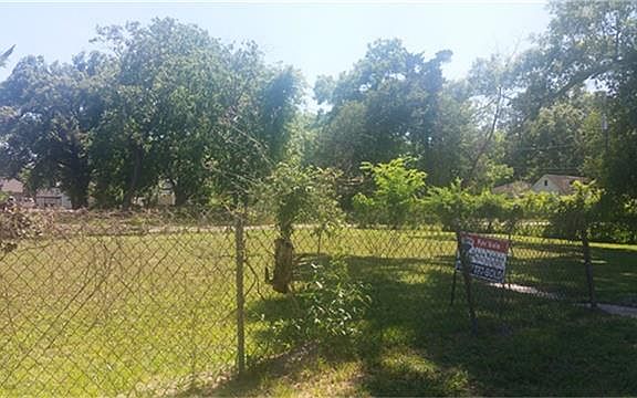 4th image of 4436 Noble St