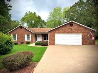 761 Double O Nine Rd, Reeds Spring, MO 65737