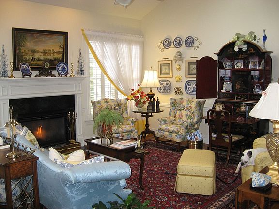 A larger view of the Living Room.