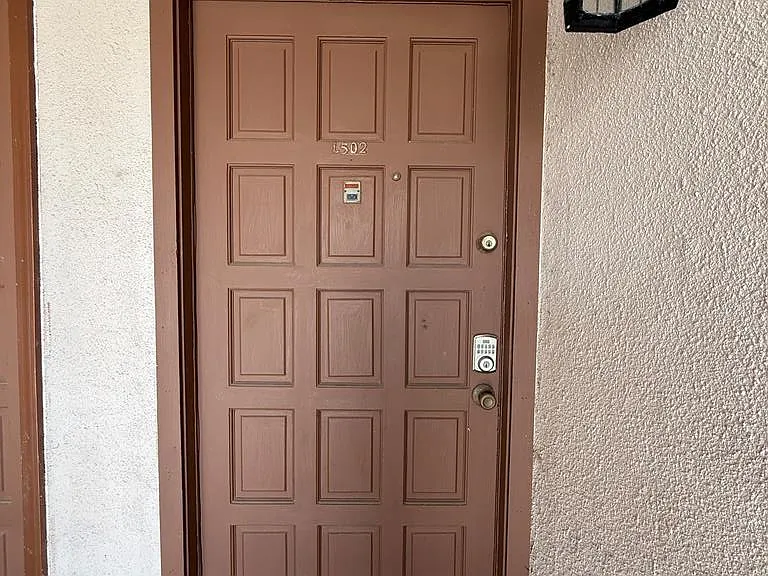 305 Calle Amistosa #L502 — Photo 2