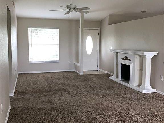 5th image of 818 Champion Ave