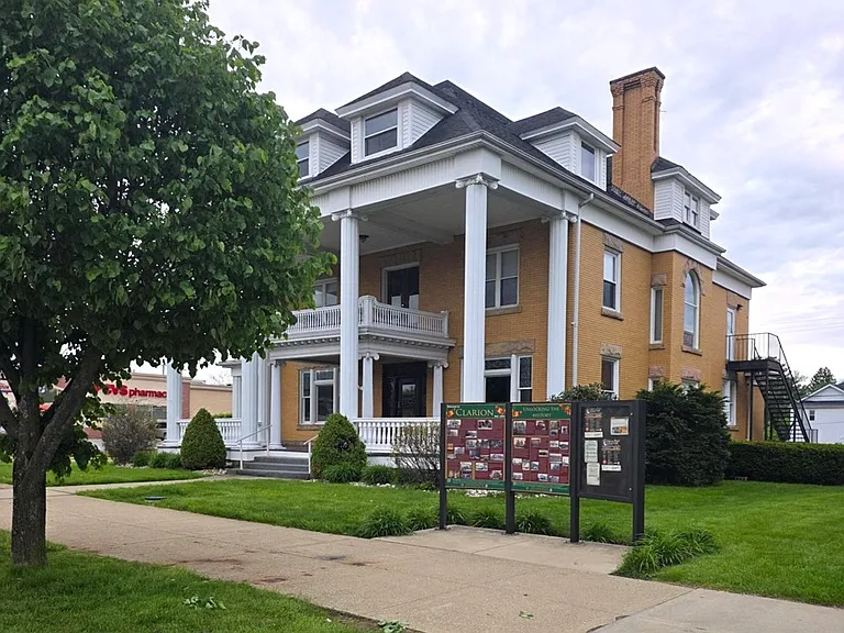650 Main St — Photo 3