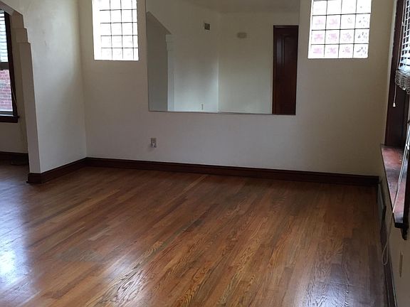 4th image of 3346 Lawn Ave
