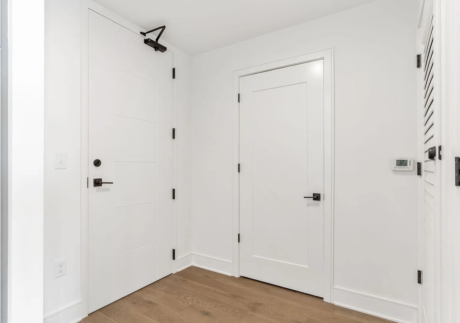 2 Bed 2 Bath Apartment in West Midtown! — Photo 2