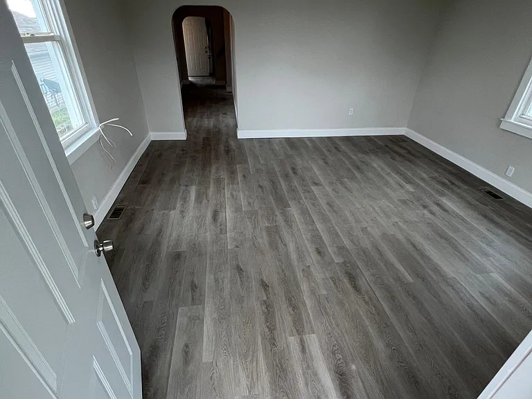 227 Warwick Ave — Photo 6