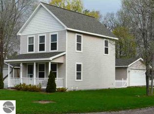 863 Boyd St, Traverse City, MI 49686