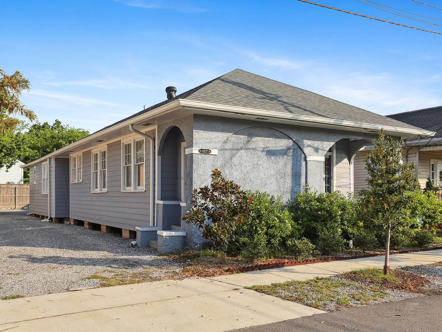 3 bed, 1100 sqft, $1,600 — Photo 2