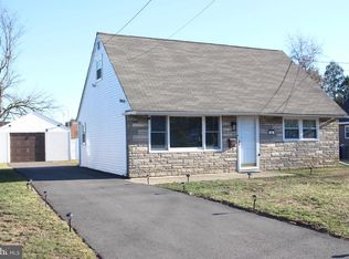 22 Farrell Ave, Ewing, NJ 08618