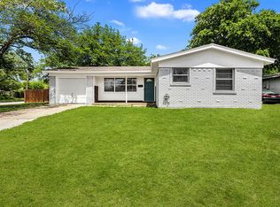 1801 Kent Dr, Arlington, TX 76010