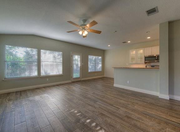 4th image of 1220 Brashear Ln