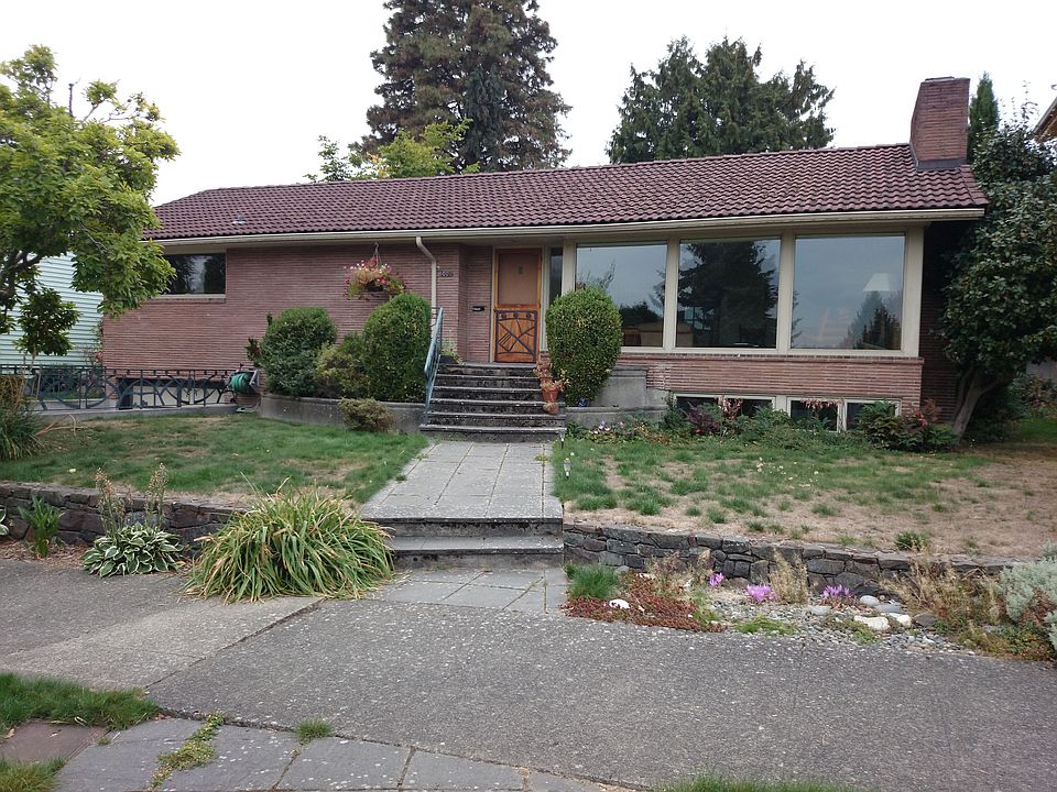 2nd image of 4009 47th Ave S