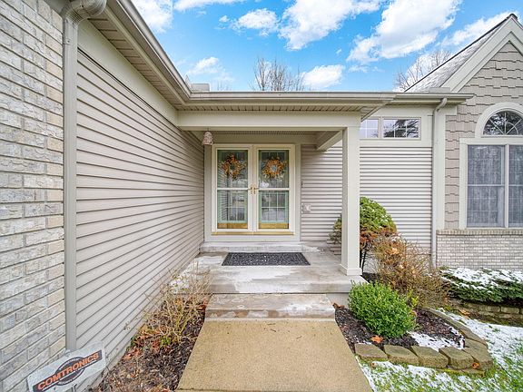 4th image of 2315 Marshwood Dr