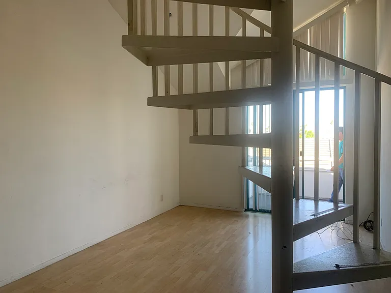 865 S B St #B3 — Photo 13