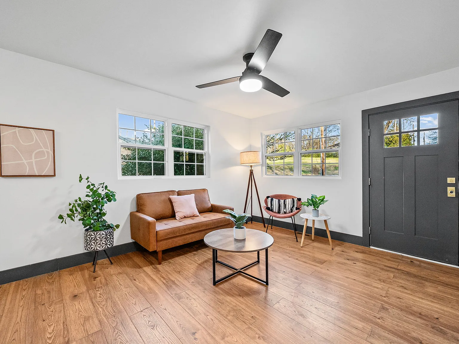3 bed, 832 sqft, $1,450 — Photo 4