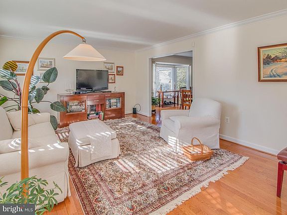 5th image of 16904 Horn Point Dr