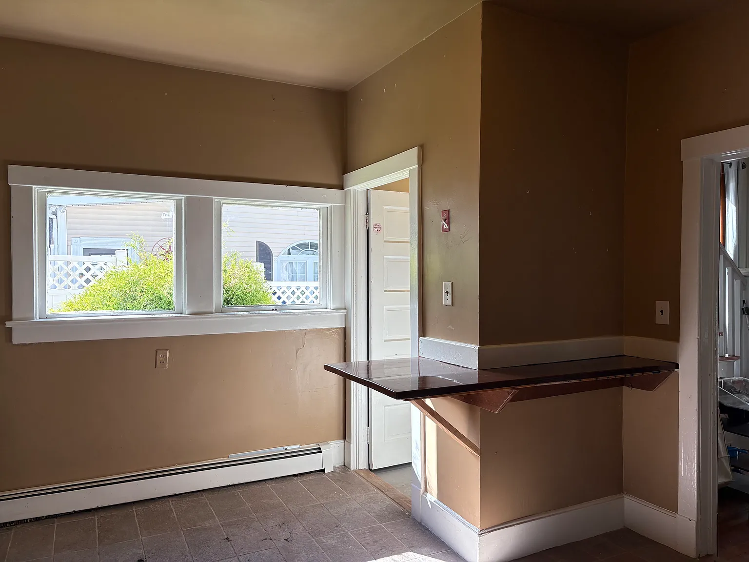 4 bed, 1560 sqft, $3,000 — Photo 4