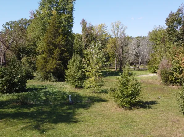 2076 Chandlear Ln, North Vernon, IN 47265