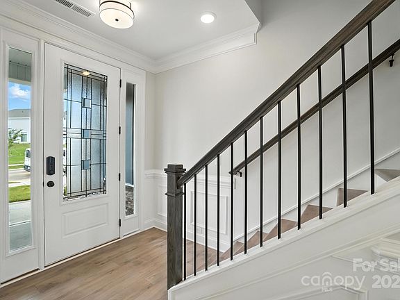 4th image of 130 Longford Way