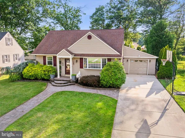 240 Ward Ave, Audubon, NJ 08106