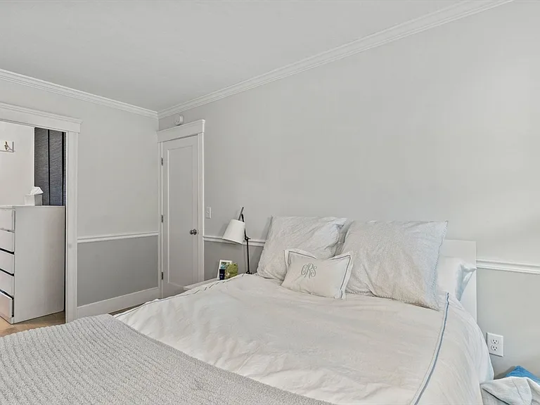 145 Pinckney St #323 — Photo 11