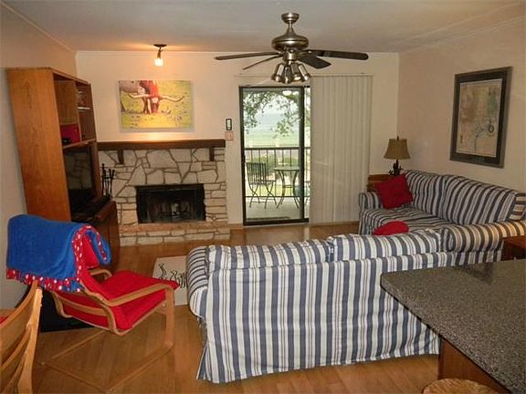 2nd image of 1603 Parkview Dr APT D10
