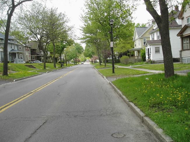 2nd image of 224 Brooks Ave