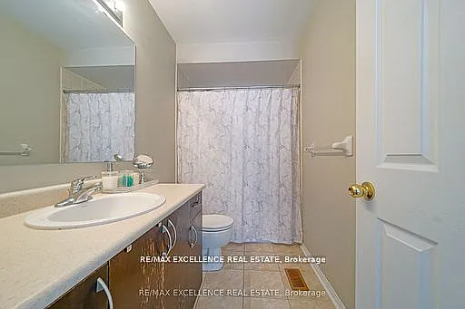 3950 Erin Centre Blvd E #66 — Photo 13