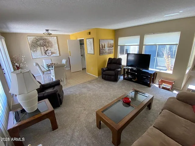 2 bed, 1383 sqft, $1,500 — Photo 4