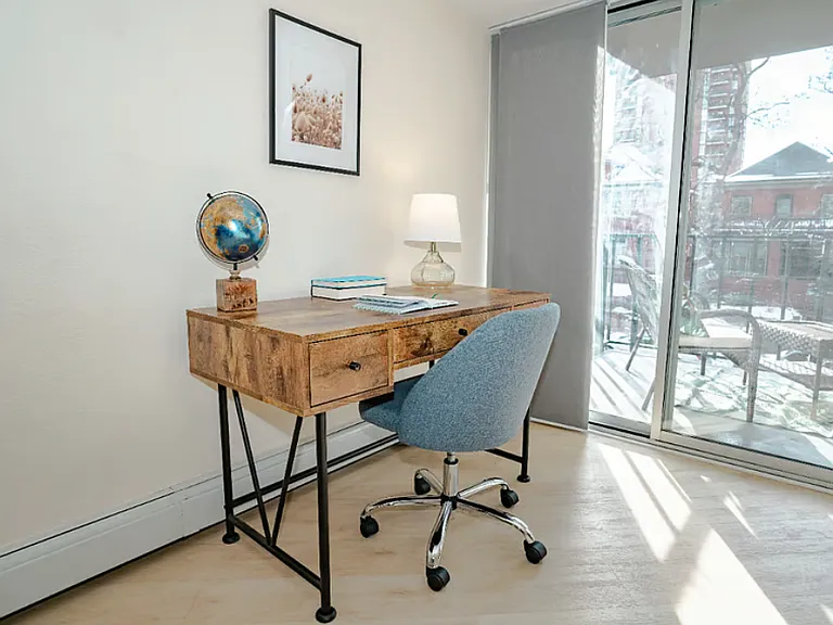 1150 Vine St #203 — Photo 3