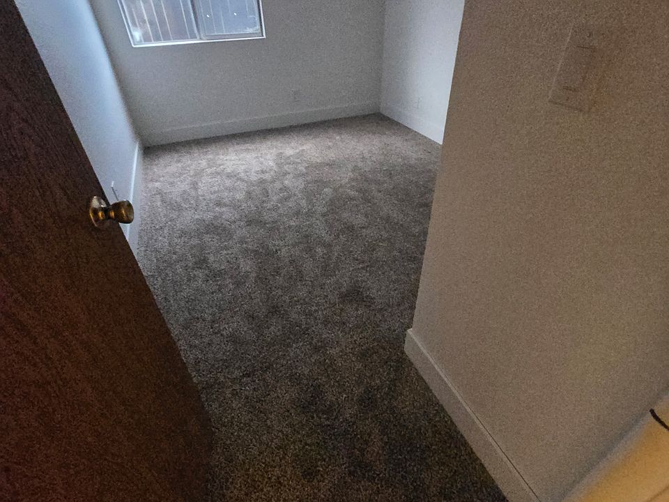 1st image of 567 Tipperary Dr