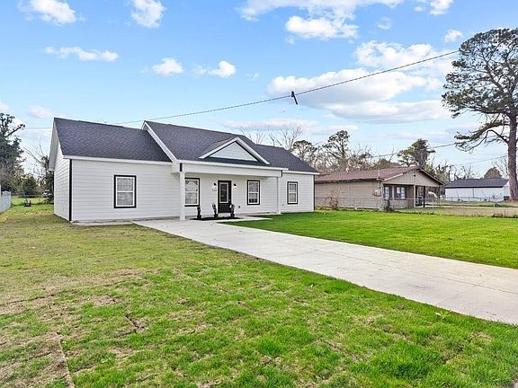 2nd image of 514 Fairhope Street