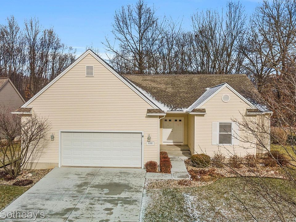 1st image of 8392 Parkridge Dr