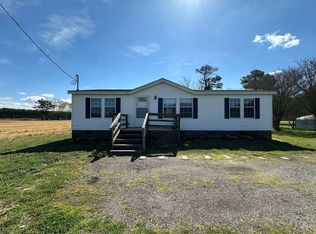 540 Meadstown Rd, Elizabeth City, NC 27909
