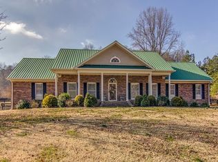 2475 Red Nix Rd, Cornersville, TN 37047
