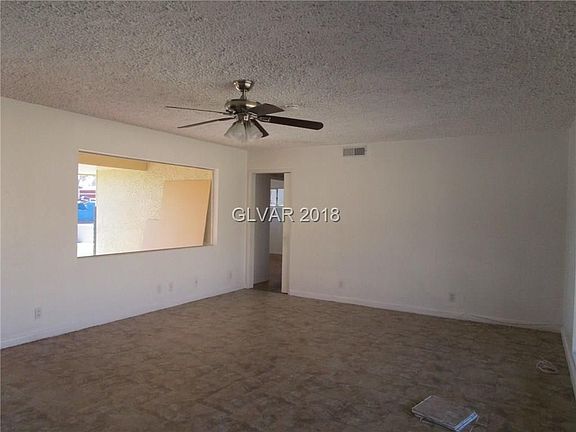 4th image of 825 E Oakey Blvd