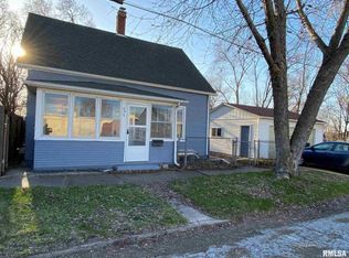 395 25th St, Moline, IL 61265