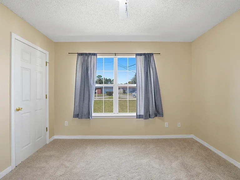 2634 Hidden Estates Cir — Photo 2