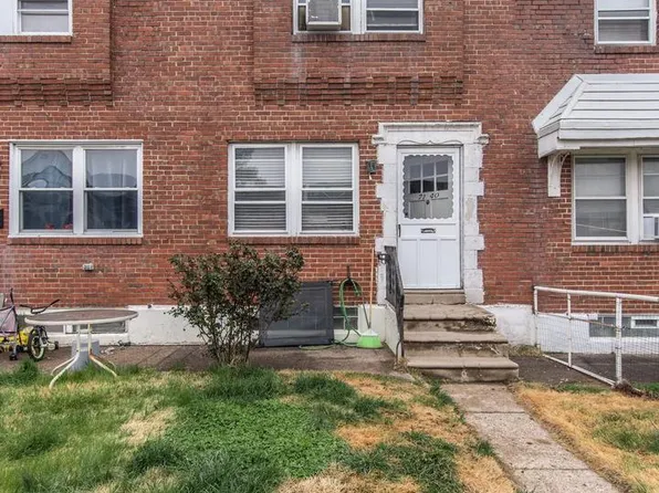 7140 Akron St, Philadelphia, PA 19149