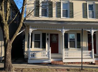 16 E Pine St, Selinsgrove, PA 17870