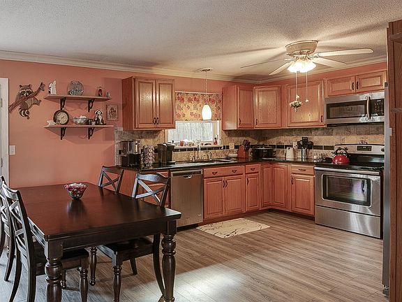 5th image of 3040 Towerway Dr