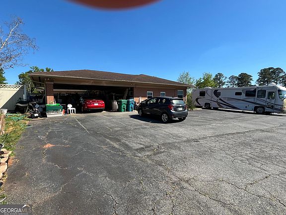 2nd image of 135 Meriwether Cir NW